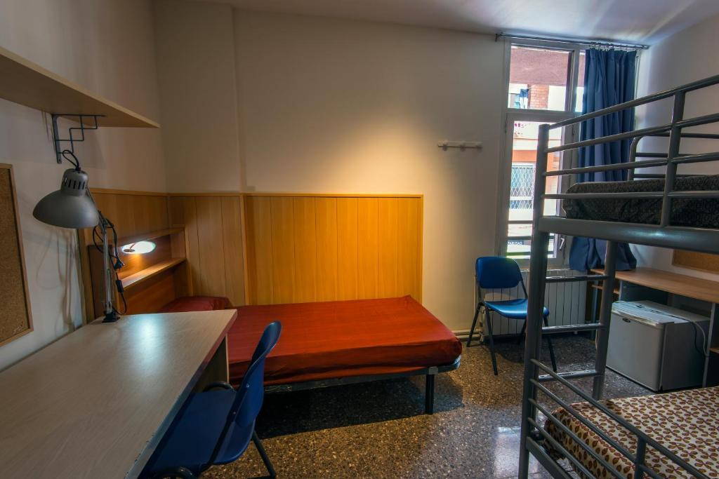 Residencia Sants Hostel Barcelona Ruang foto