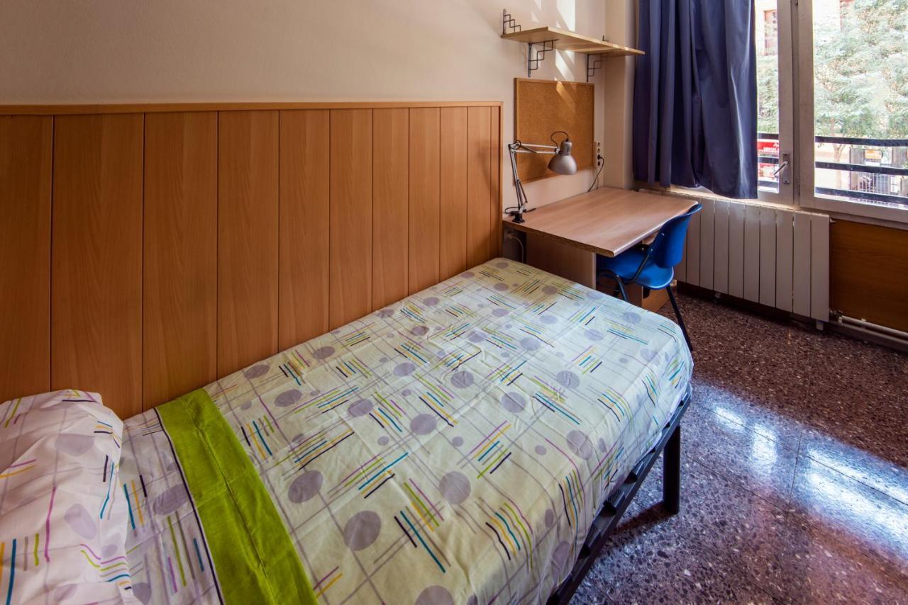 Residencia Sants Hostel Barcelona Ruang foto