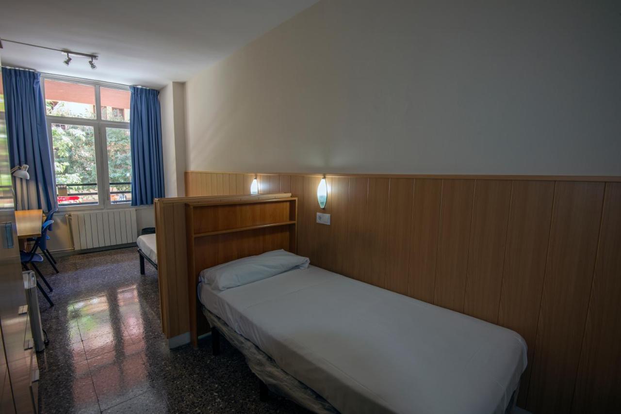Residencia Sants Hostel Barcelona Ruang foto