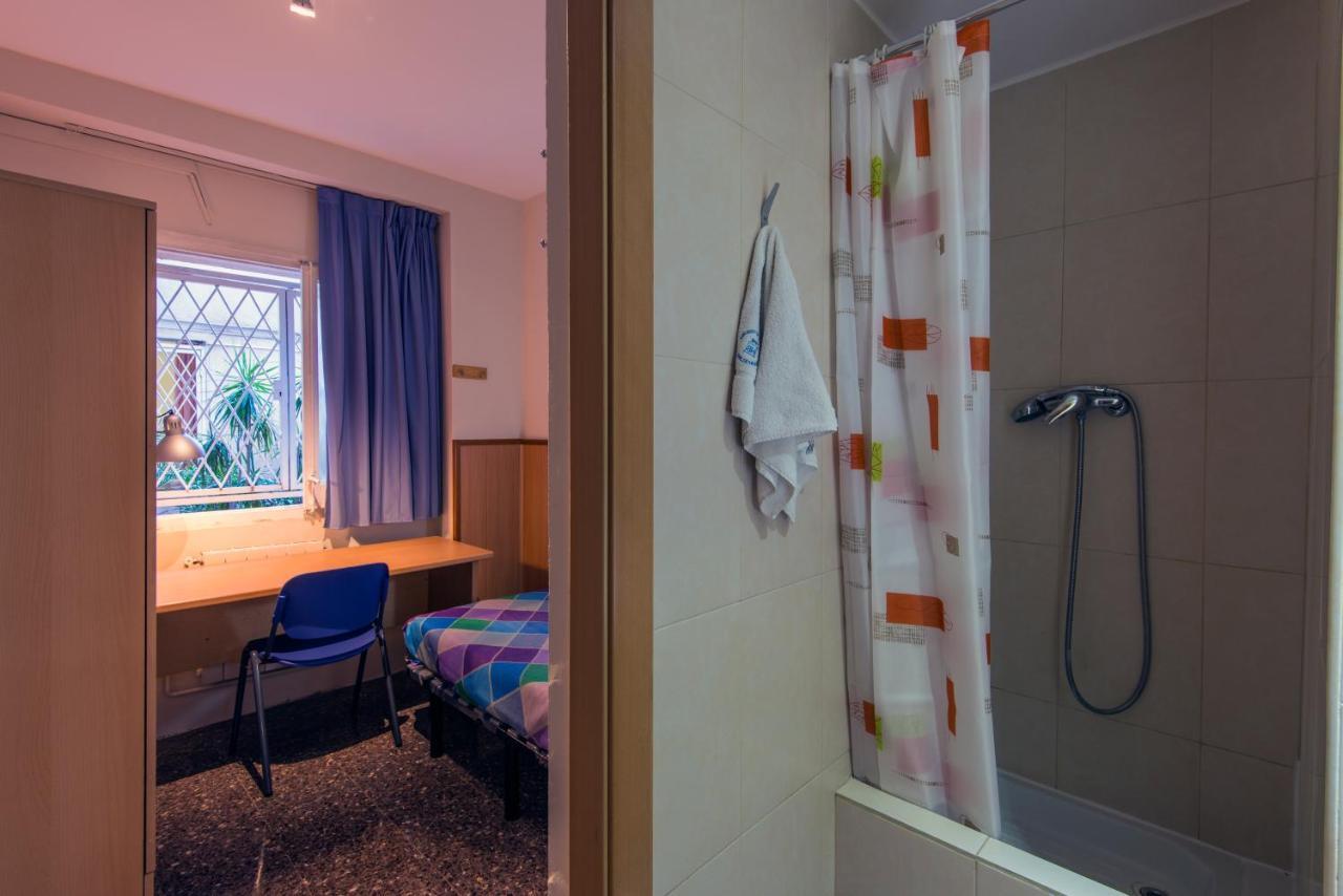 Residencia Sants Hostel Barcelona Ruang foto