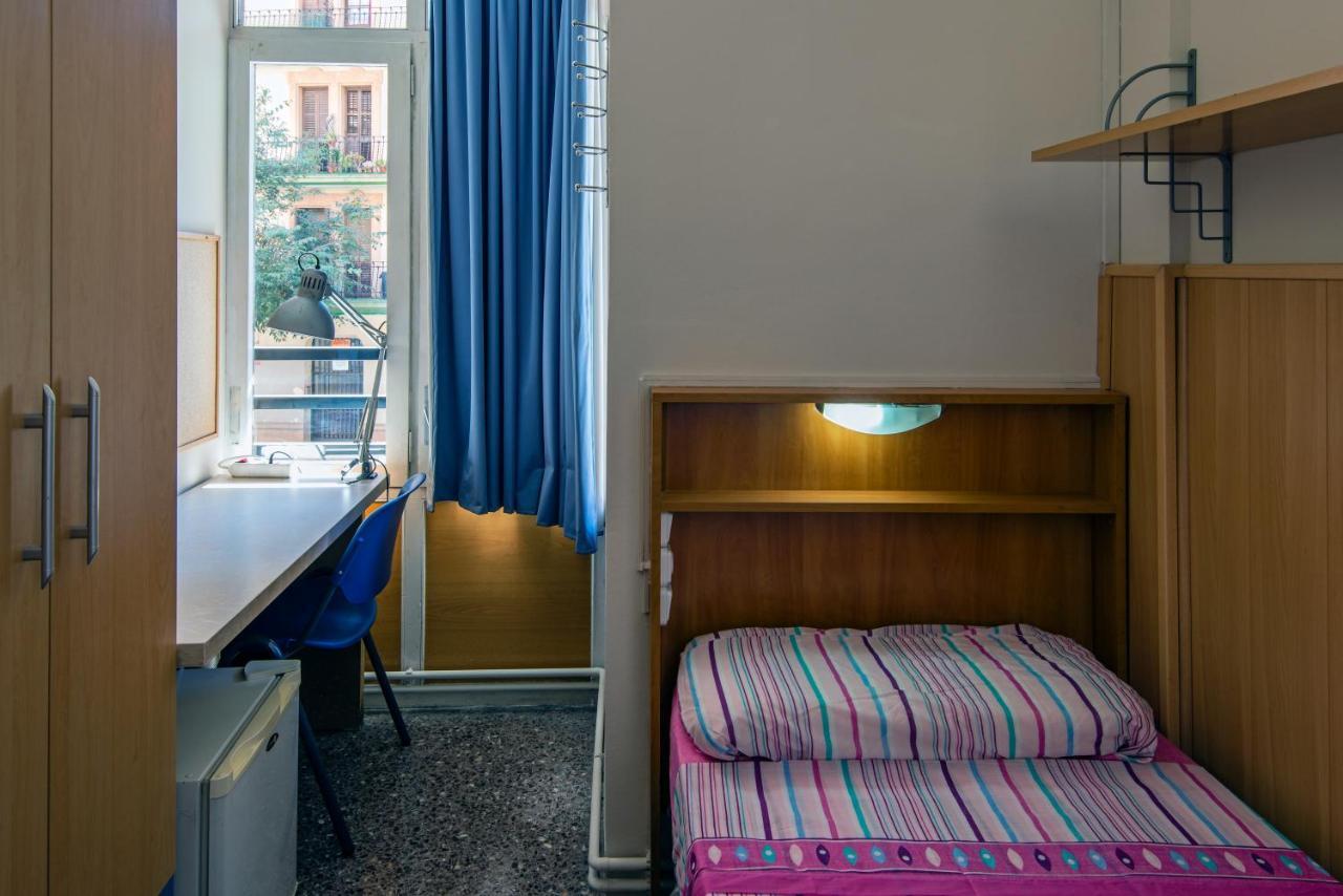 Residencia Sants Hostel Barcelona Ruang foto