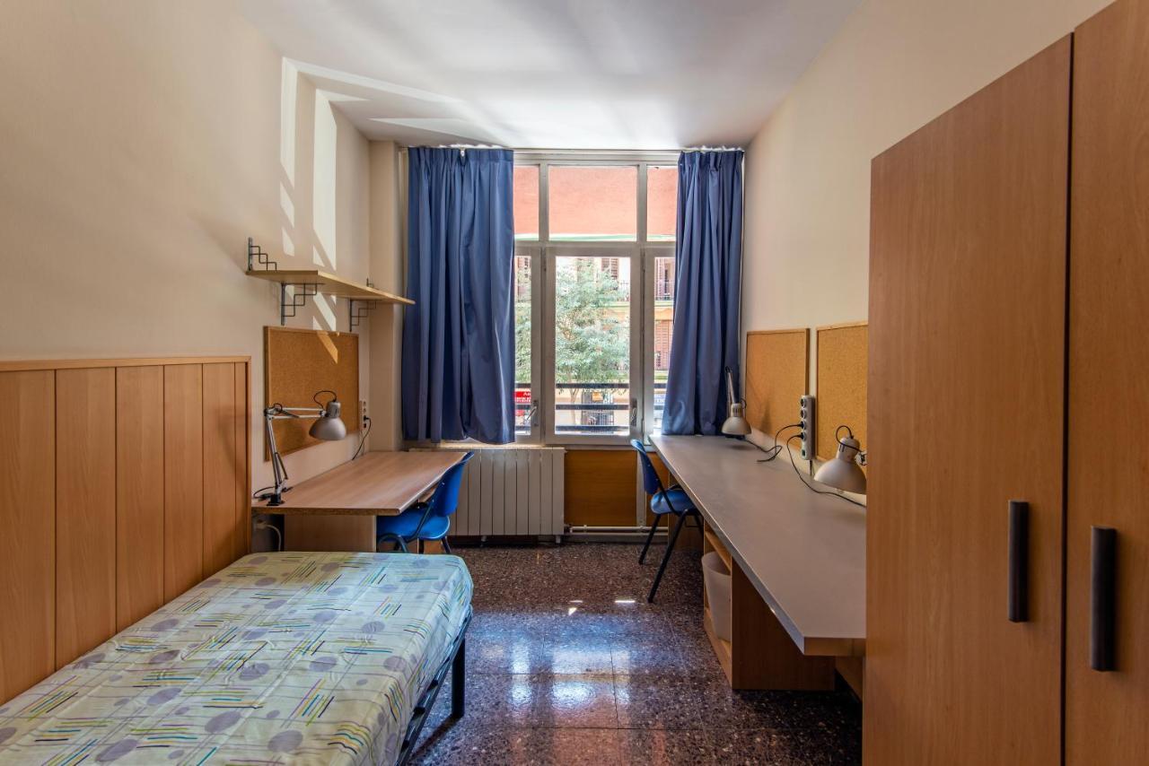 Residencia Sants Hostel Barcelona Ruang foto